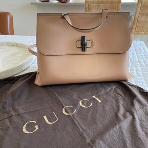 Authentic GUCCI handbag - lightly used